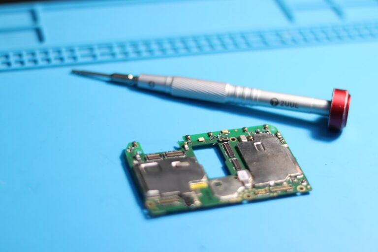 Five Essential Tips for Maintaining Your Phone Cover Longevity
